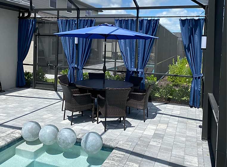 Hunter Douglas Dealer Image